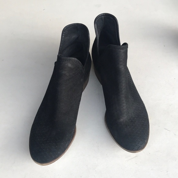LUCKY BRAND | Black Perforated Leather Ankle Boots Booties Size 8.5 - Picture 2 of 6